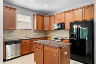 11920 Palm Bay Ct, New Port Richey, FL 34654 - Photo 13
