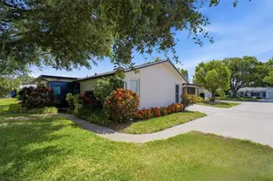 1335 Queen Anne Dr, Palm Harbor, FL 34684 - Photo 27