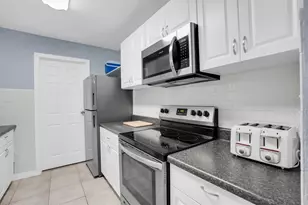 1400 Gandy Blvd N, Saint Petersburg, FL 33702 - Photo 21