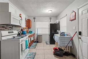 10598 106th Ave, Largo, FL 33773 - Photo 15