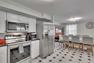 10712 Dalton Ave, Tampa, FL 33615 - Photo 3