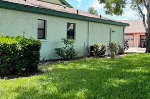 2606 Locksley St, Sun City Center, FL 33573 - Photo 7
