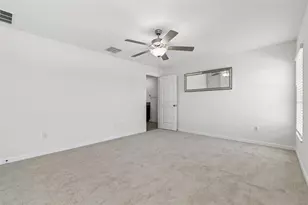 928 Zone Tailed Hawk Pl, Ruskin, FL 33570 - Photo 11