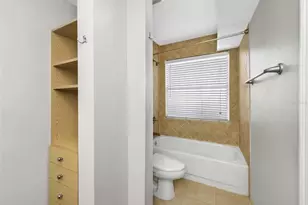 2400 Feather Sound Dr, Clearwater, FL 33762 - Photo 19