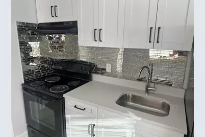 1104 E 140th Avenue #B, Tampa, FL 33613 - Photo 3