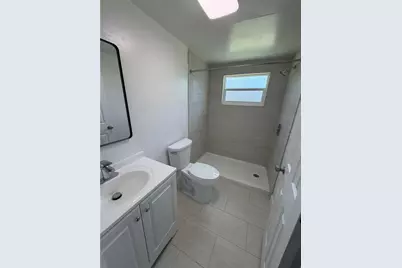 1104 E 140th Avenue #B, Tampa, FL 33613 - Photo 5
