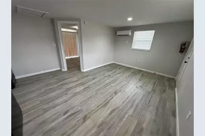 1104 E 140th Avenue #B, Tampa, FL 33613 - Photo 5