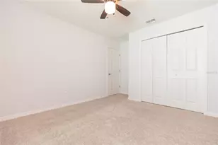 35171 Crescent Creek Dr, Zephyrhills, FL 33541 - Photo 23