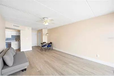 10365 Paradise Boulevard #1, Treasure Island, FL 33706 - Photo 9