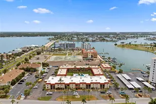 10365 Paradise Blvd, Treasure Island, FL 33706 - Photo 21