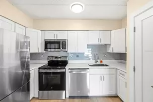 10365 Paradise Blvd, Treasure Island, FL 33706 - Photo 7