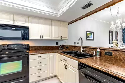 320 Island Way #605, Clearwater Beach, FL 33767 - Photo 13