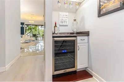 320 Island Way #605, Clearwater Beach, FL 33767 - Photo 5
