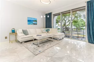 320 Island Way, Clearwater Beach, FL 33767 - Photo 7