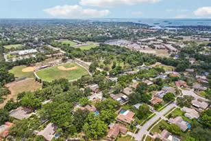 818 Village Way, Palm Harbor, FL 34683 - Photo 47
