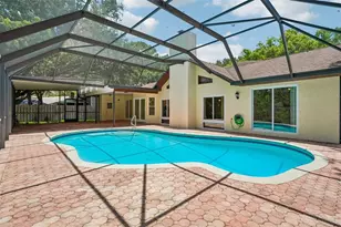 818 Village Way, Palm Harbor, FL 34683 - Photo 33
