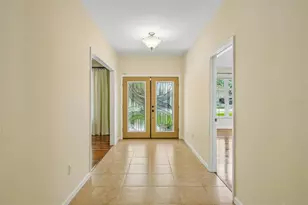 818 Village Way, Palm Harbor, FL 34683 - Photo 3