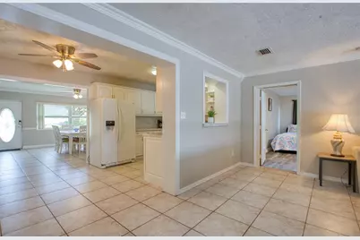 5213 97th Way N, Saint Petersburg, FL 33708 - Photo 9