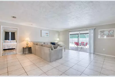 5213 97th Way N, Saint Petersburg, FL 33708 - Photo 5