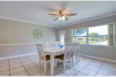 5213 97th Way N, Saint Petersburg, FL 33708 - Photo 11
