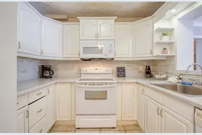 5213 97th Way N, Saint Petersburg, FL 33708 - Photo 13
