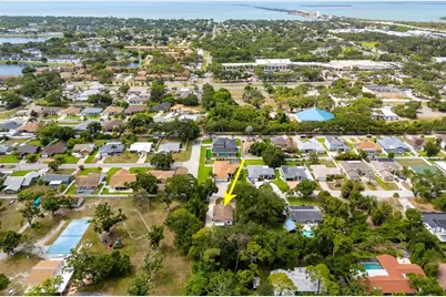 2801 51st Avenue S, Saint Petersburg, FL 33712 - Photo 3