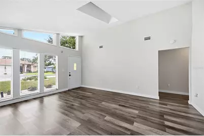 2801 51st Avenue S, Saint Petersburg, FL 33712 - Photo 7