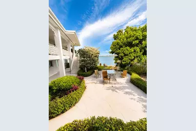 295 110th Avenue #1, Saint Petersburg, FL 33706 - Photo 1
