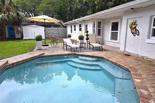 264 14th St NW, Largo, FL 33770 - Photo 1