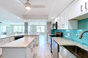5200 Brittany Dr S, Saint Petersburg, FL 33715 - Photo 11