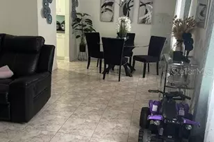 9110 Tudor Dr, Tampa, FL 33615 - Photo 13