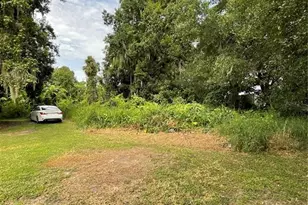 3406 Holloway Rd, Plant City, FL 33567 - Photo 5