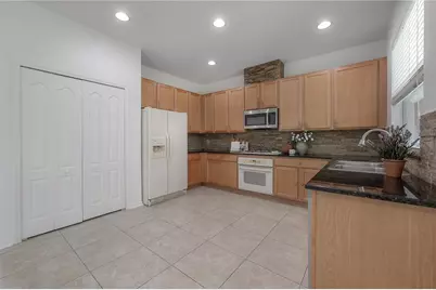 4716 Mapletree Loop, Wesley Chapel, FL 33543 - Photo 5