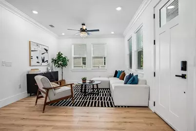 406 E Chelsea Street, Tampa, FL 33603 - Photo 11