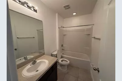 8448 Pine River Road, Tampa, FL 33637 - Photo 15
