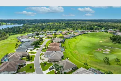 6750 Huntington Hills Boulevard, Lakeland, FL 33810 - Photo 7
