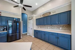 6750 Huntington Hills Blvd, Lakeland, FL 33810 - Photo 23