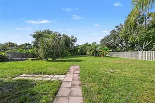 9029 Westbay Blvd, Tampa, FL 33615 - Photo 5