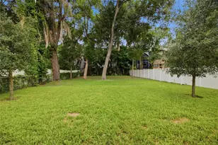 2516 W Curtis St, Tampa, FL 33614 - Photo 37