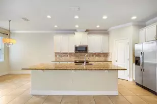 11724 Casa Lago Ln, Tampa, FL 33626 - Photo 13