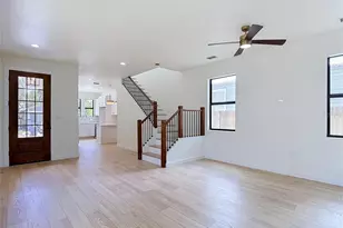 2410 E 20th Ave, Tampa, FL 33605 - Photo 9