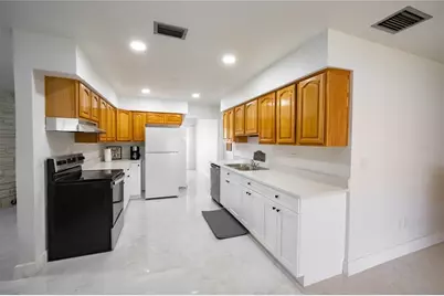 8413 Millwood Drive, Tampa, FL 33615 - Photo 5