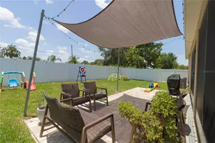 417 Blakely Ct, Ruskin, FL 33570 - Photo 37