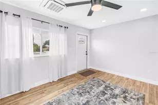 6660 17th St N, Saint Petersburg, FL 33702 - Photo 33