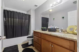 2215 E Columbus Dr, Tampa, FL 33605 - Photo 15