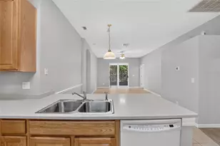 11339 Village Brook Dr, Riverview, FL 33579 - Photo 9