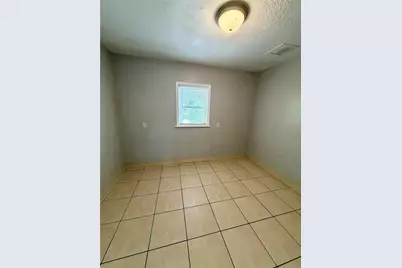 827 Paris Avenue S #Apt A, Saint Petersburg, FL 33701 - Photo 7