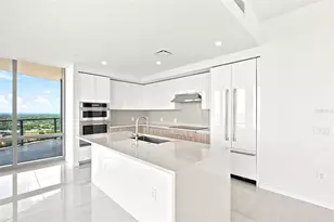 400 Central Ave, Saint Petersburg, FL 33701 - Photo 11