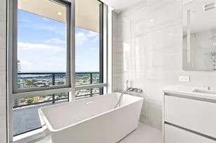 400 Central Ave, Saint Petersburg, FL 33701 - Photo 33