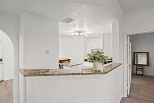 501 Knights Run Ave, Tampa, FL 33602 - Photo 9